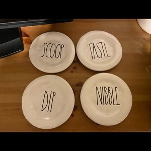 Rae Dunn boutique plates